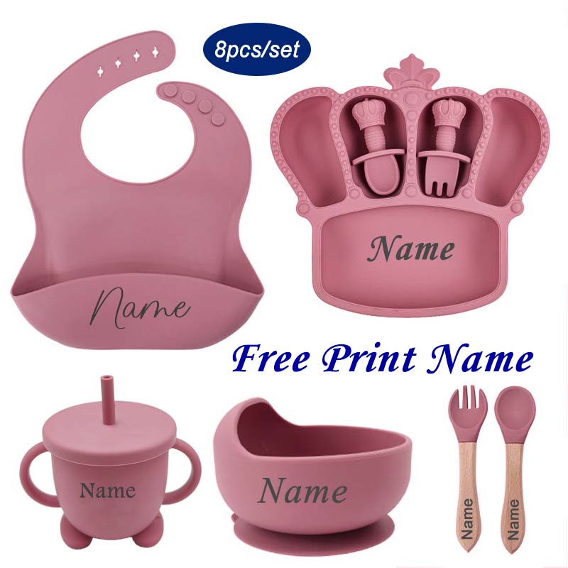 Baby Food Equipment - จานให้อาหารเด็กทารกพิมพ์ชื่อเฉพาะอุปกรณ์บนโต๊ะอาหารทำจากซิลิโคนช้อนทรงมงกุฎสำหรับเด็กของขวัญเด็กแรกเกิดภาชนะอาหารเย็นสำหรับเด็ก