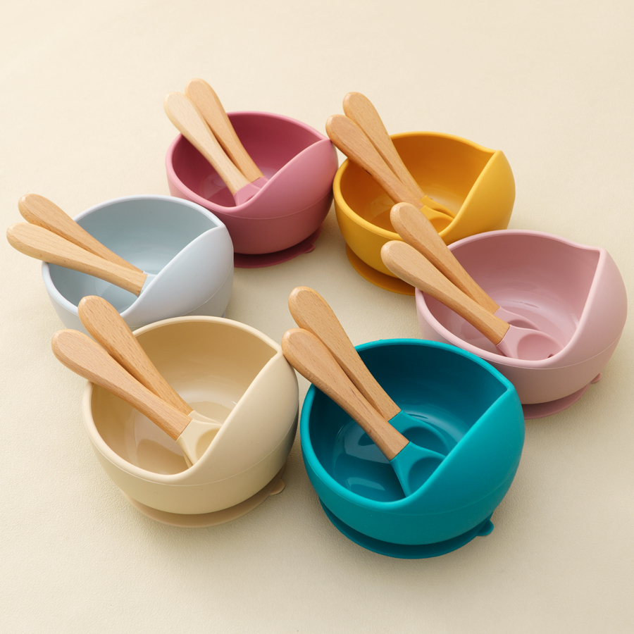 Baby Food Equipment - Mamaplan 3 ชิ้นเด็กซิลิโคนชุดให้อาหารเด็กวัยหัดเดินดูดชามให้อาหารการฝึกอบรมช้อนส้อมเด็กจานเด็กอุปกรณ์เสริม