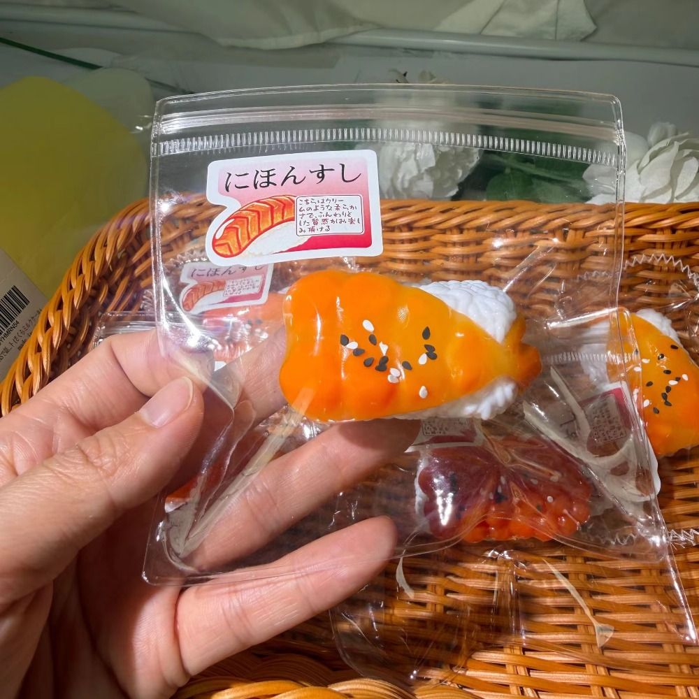 ของเล่นบีบซิลิโคนรูปซูชิจำลอง  - Baby Food Shrimp บทวิจารณ์และราคา